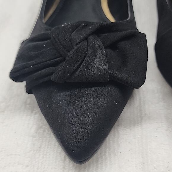 ●NINE WEST●FAVS FLATS BLACK POINTED-TOE GOLD TRIM BOW ON TOE BOX LADIES 8 NWOB - Picture 5 of 16